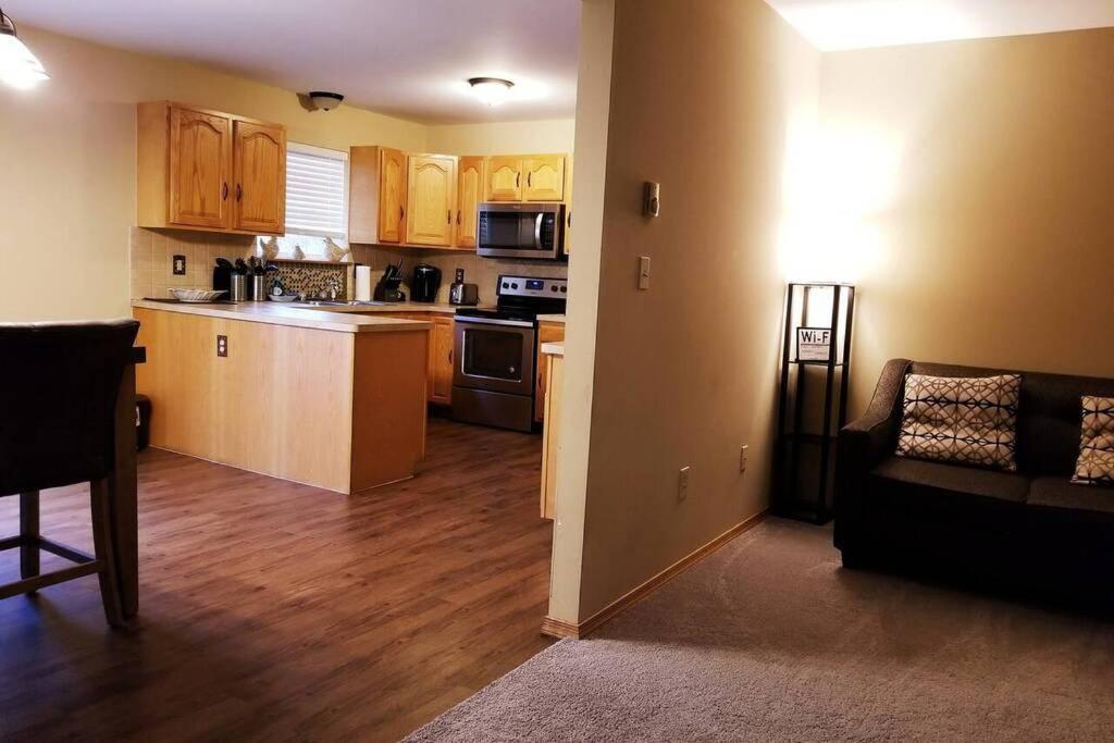 *Amenity-Filled Waterfront Oasis @Saw Creek Estates Near Waterfalls And Hiking* East Stroudsburg Exteriér fotografie