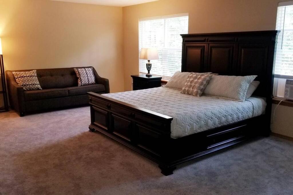 *Amenity-Filled Waterfront Oasis @Saw Creek Estates Near Waterfalls And Hiking* East Stroudsburg Exteriér fotografie
