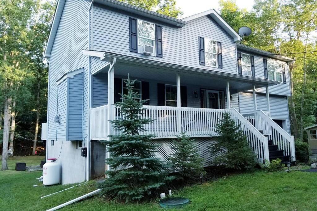 *Amenity-Filled Waterfront Oasis @Saw Creek Estates Near Waterfalls And Hiking* East Stroudsburg Exteriér fotografie
