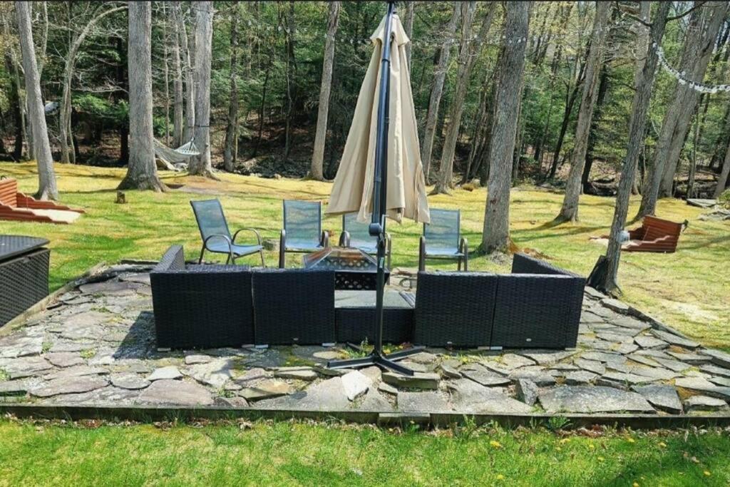 *Amenity-Filled Waterfront Oasis @Saw Creek Estates Near Waterfalls And Hiking* East Stroudsburg Exteriér fotografie